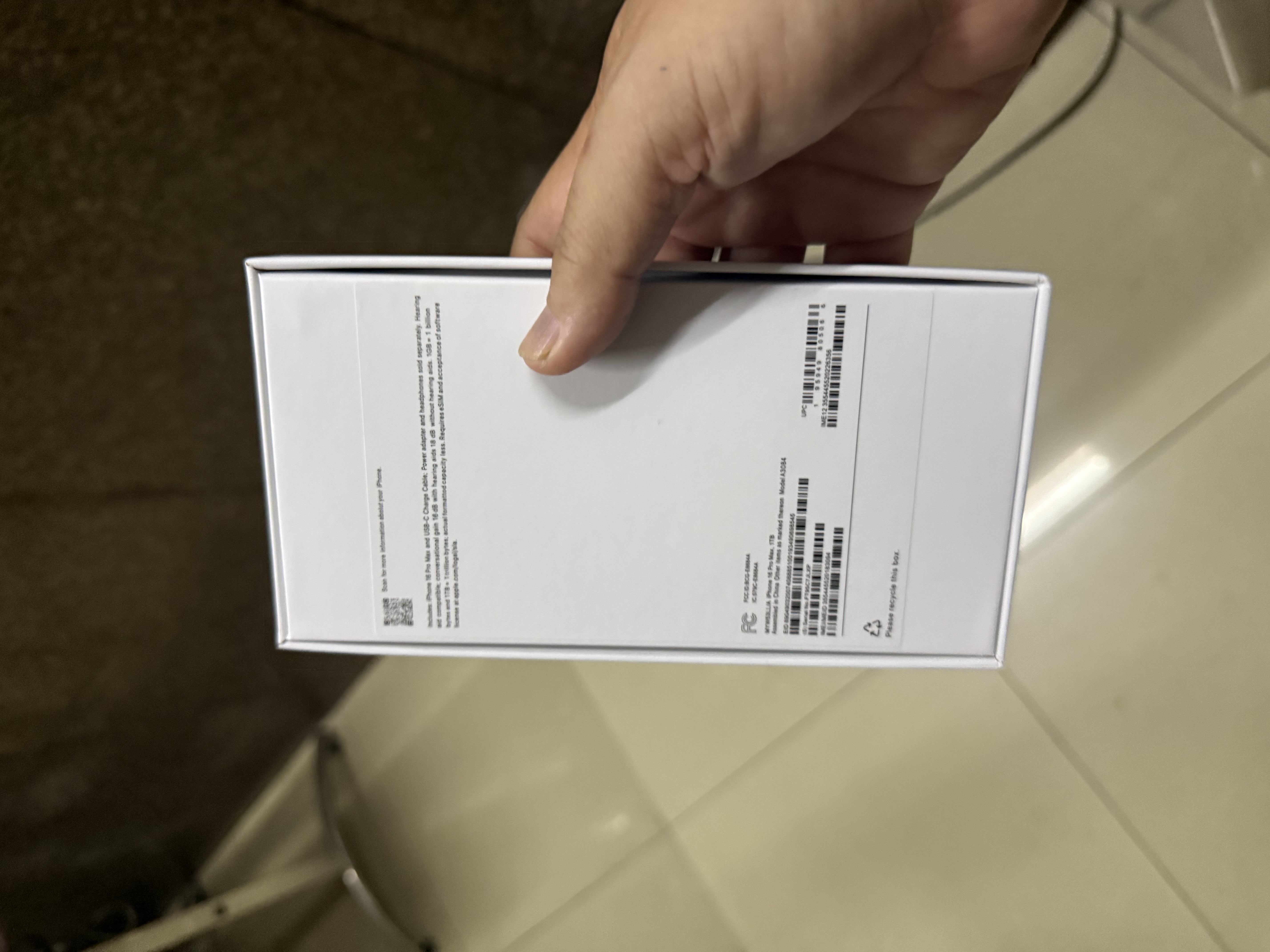hộp iphone 16 pro max